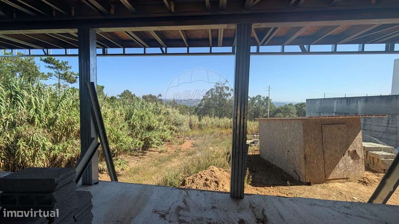 Moradia T4 para venda-6