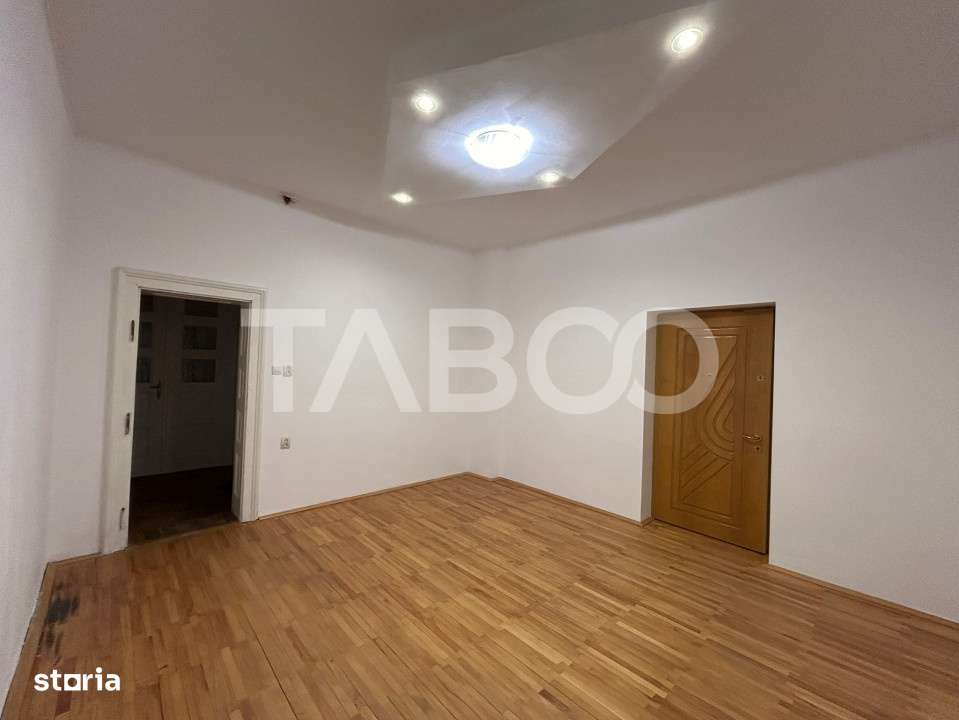 Apartament de vanzare cu 5 camere garaj zona Central din Sibiu - Imagine principală: 4/18