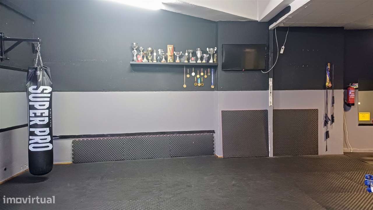 Espaço Comercial com 220 m² à Venda em Cascais – Ideal para Vários Neg - Grande imagem: 5/19