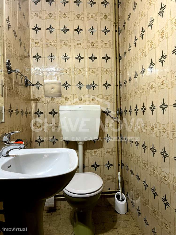 Moradia T4 com jardim e garagem em Ermesinde-9