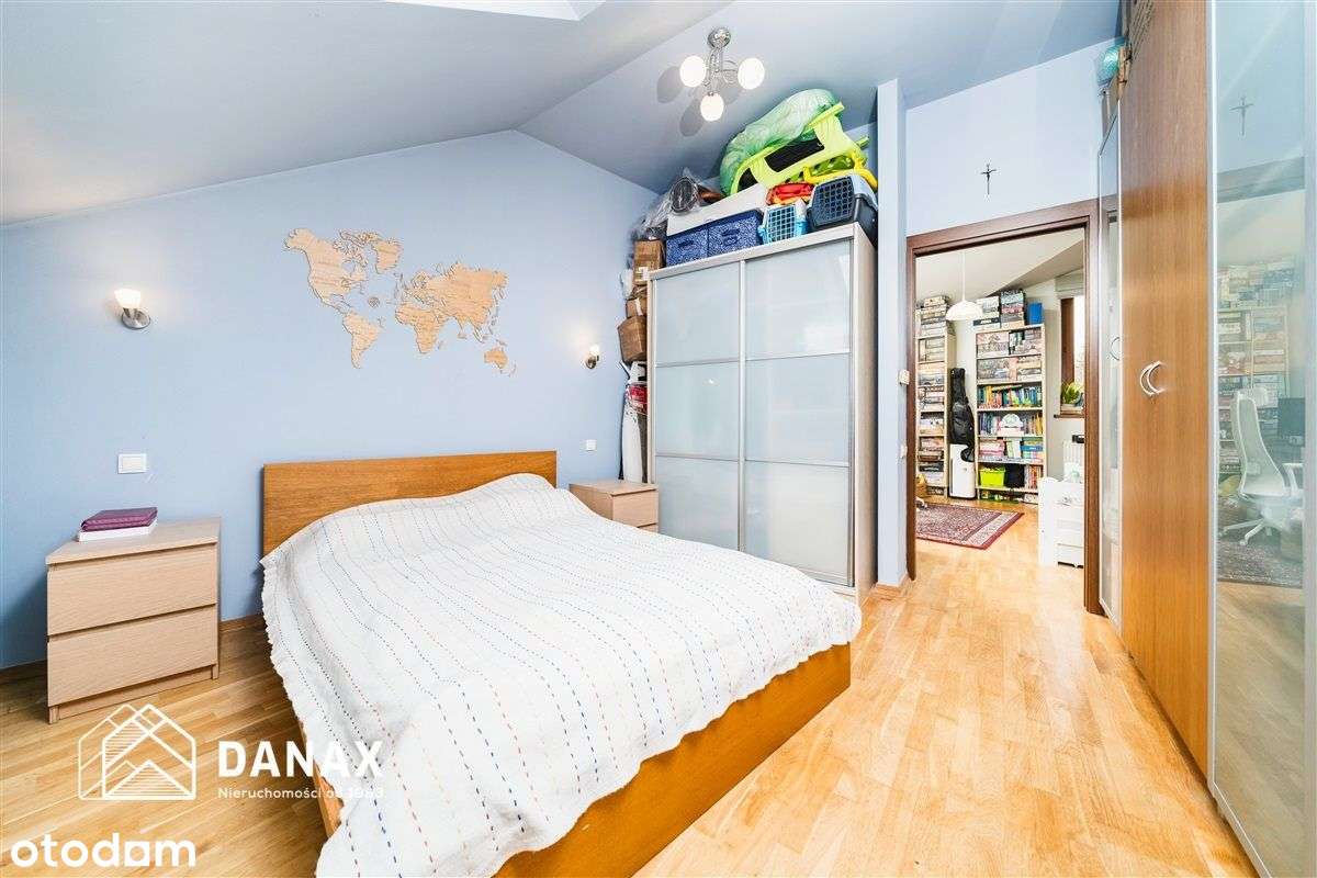 Kazimierz! Przestronne 3 pokojowe z potencjałem-11