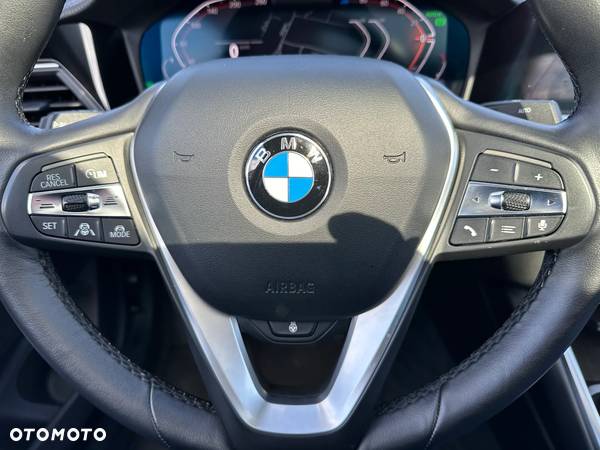 BMW Seria 3 320d xDrive MHEV Luxury Line - 28