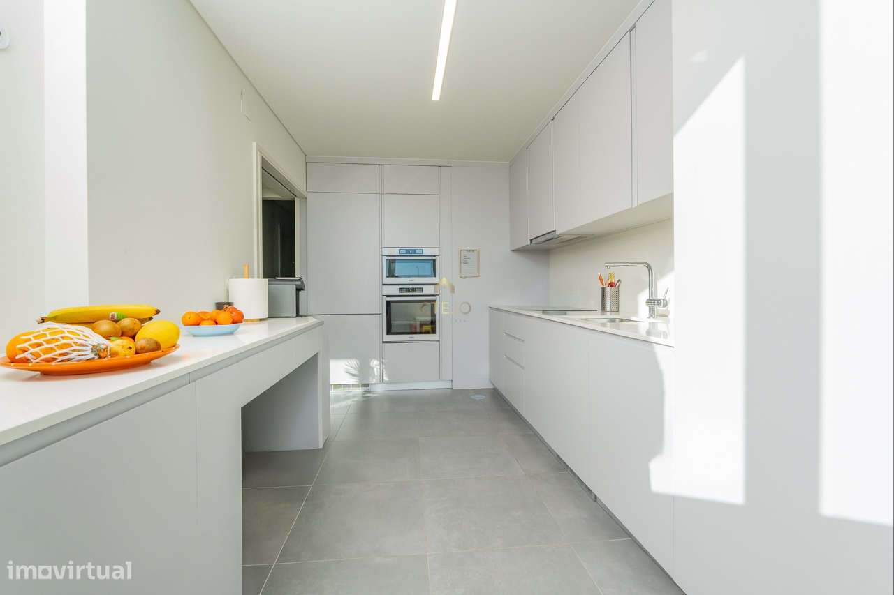 Fantástico T2 na Nova Urbanização Portela-9