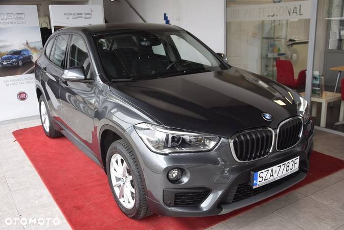 BMW X1 sDrive18i xLine - 1