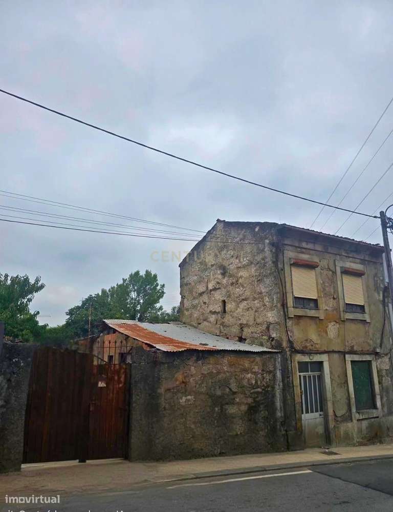 ​Terreno com Ruína em Rio Tinto – Excelente Oportunidade de Investime-18