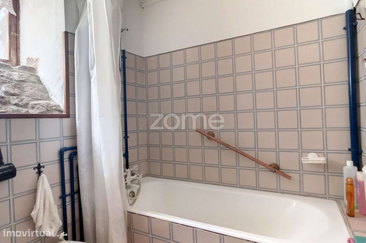 MORADIA T4 + T1 - Grande imagem: 5/17