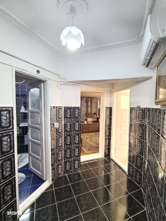 Apartament decomandat cu 2 camere, 50 mp, zona Ultracentral - Imagine principală: 3/8