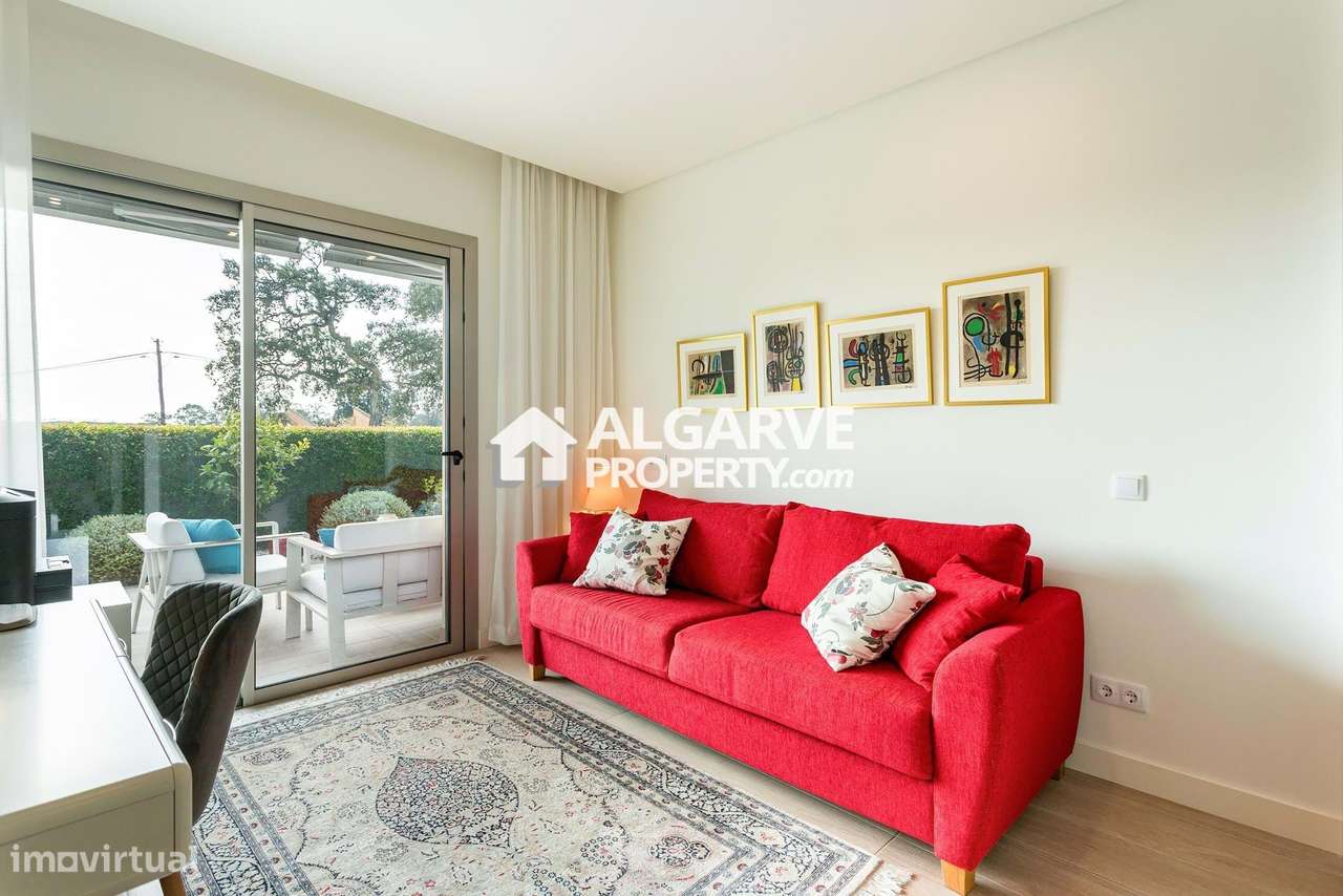 Excelente T2 Moderno com amplo terraço perto da Praia — Quarteira, Alg-20