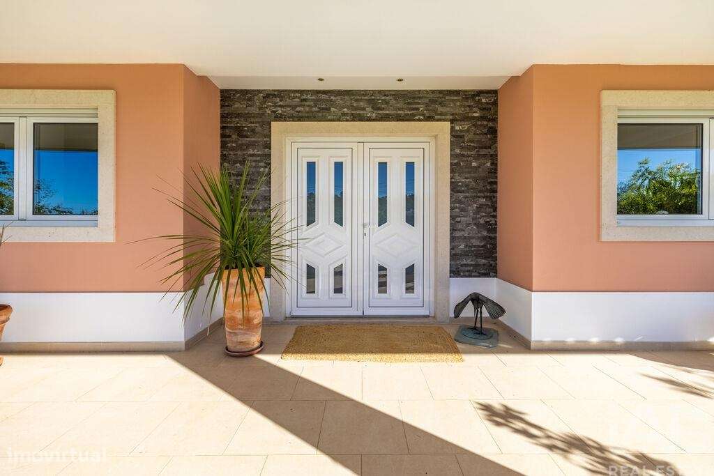 Moradia isolada T4 em Santa Maria, São Pedro e Sobral da Lagoa de 222, - Grande imagem: 4/40