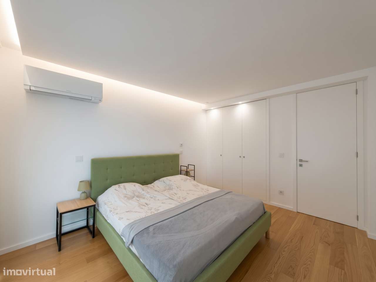 Apartamento T2 COMO NOVO Madalena Varanda 17m2 Lugar de garagem Duplo-12