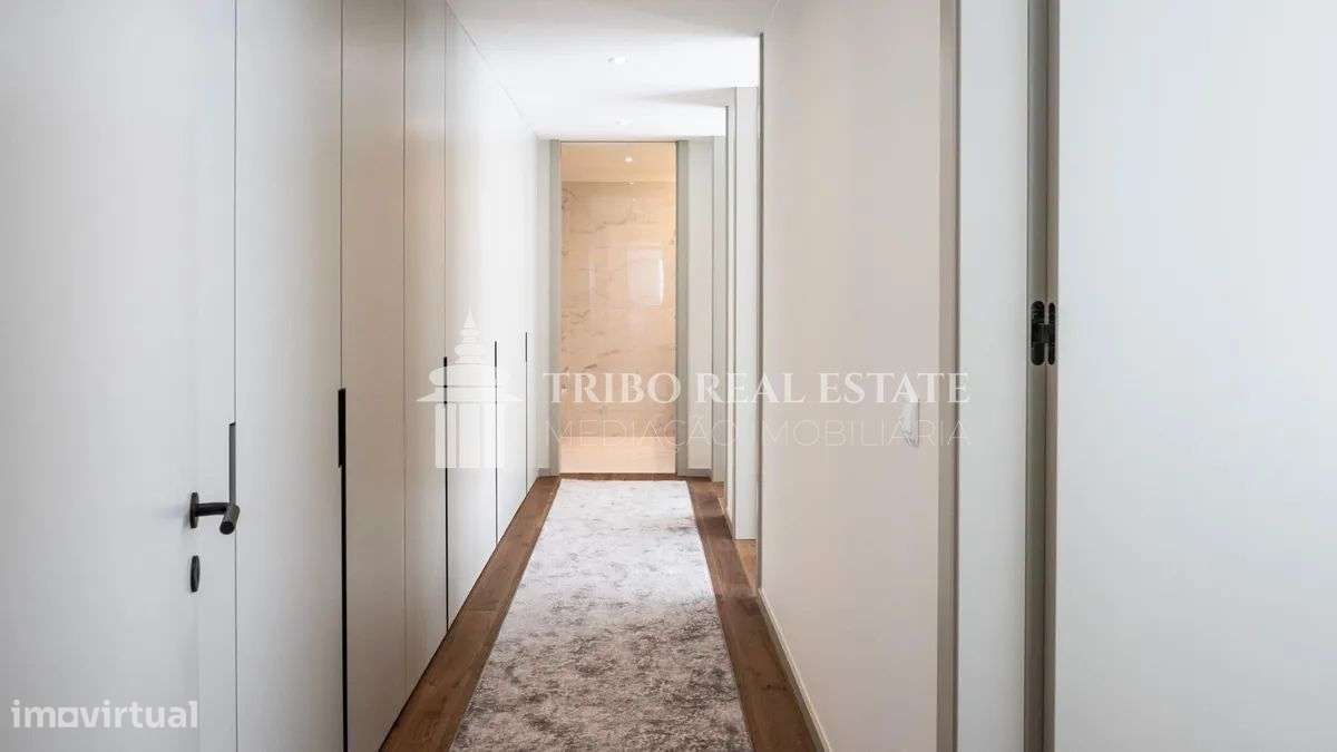 T3 LUXO EM CONDOMÍNIO FECHADO + VISTA MAR-22