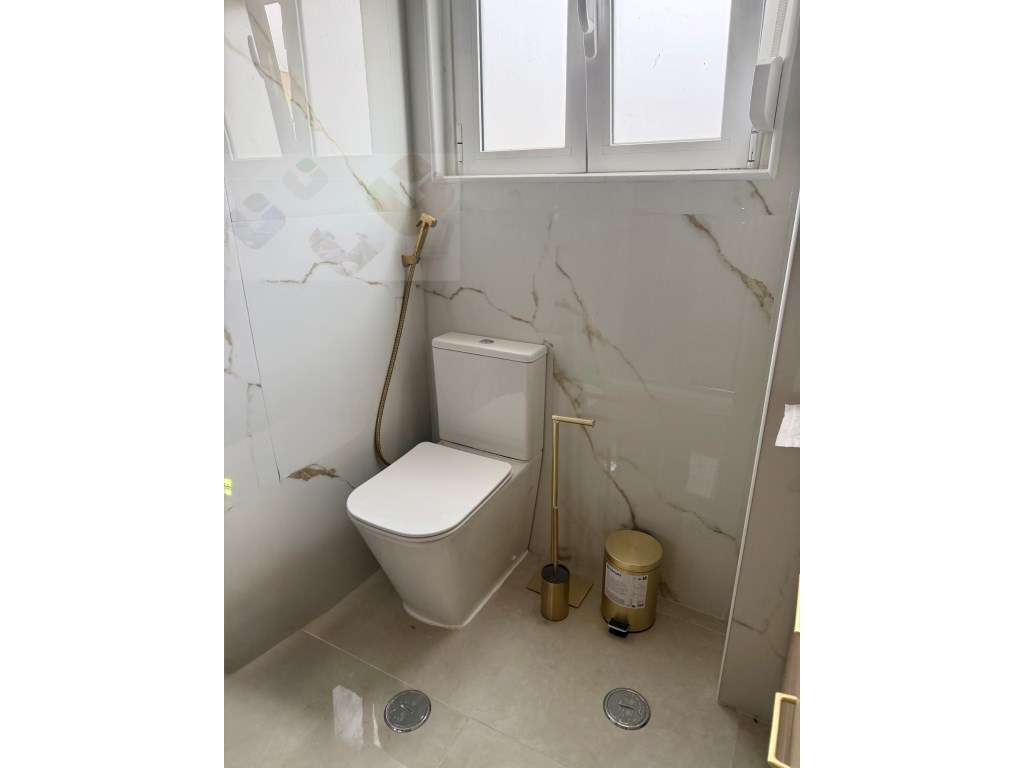 Ótimo T2 - Amadora centro (igreja)-12