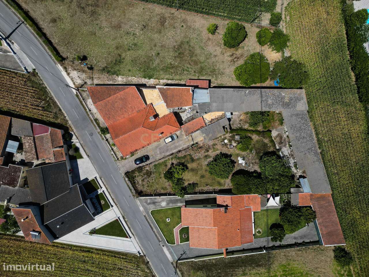 Moradia T5 com Jardim e Vista Campestre em Lavos, Figueira da Foz - Grande imagem: 4/56