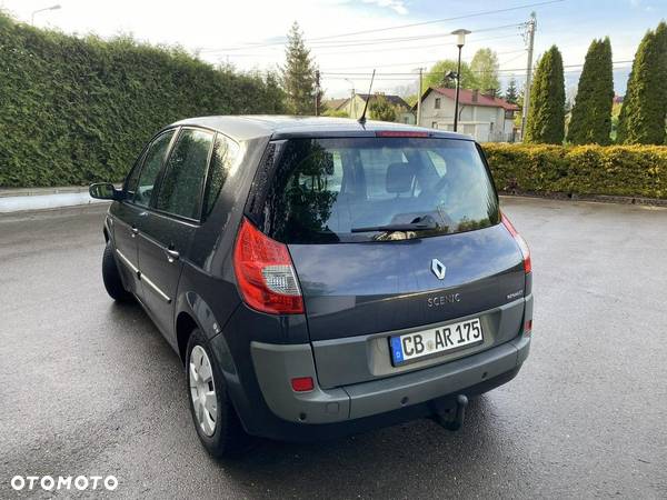 Renault Scenic - 11