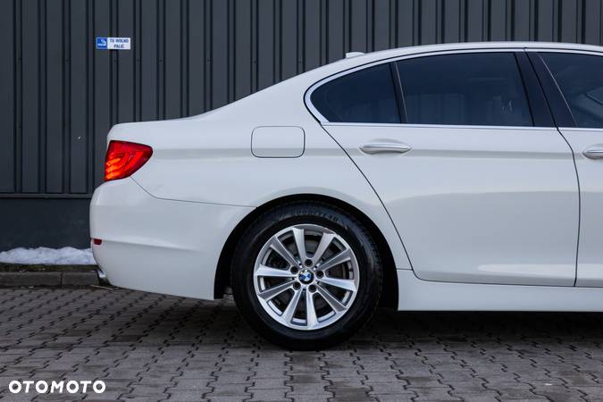 BMW Seria 5 535i xDrive - 35