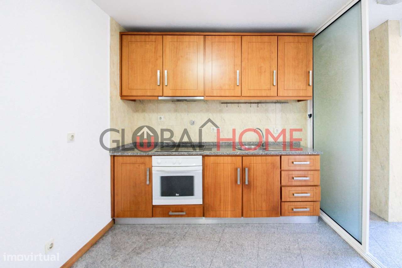 Apartamento T3 na Avenida da Carvalha-10