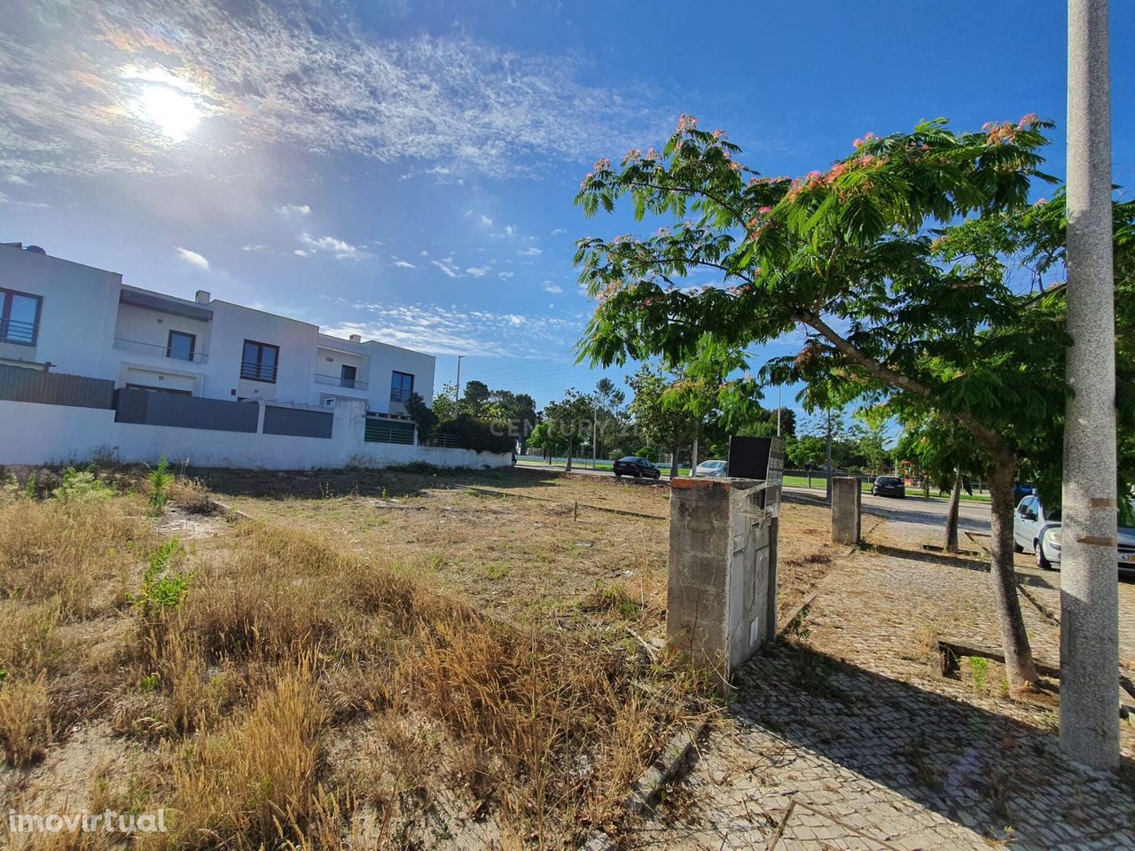 Terreno na Quinta do Peliche em Coina com comunicação prévia ( constró