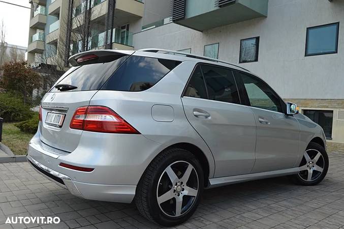 Mercedes-Benz ML 350 BlueTEC 4MATIC 7G-TRONIC - 21