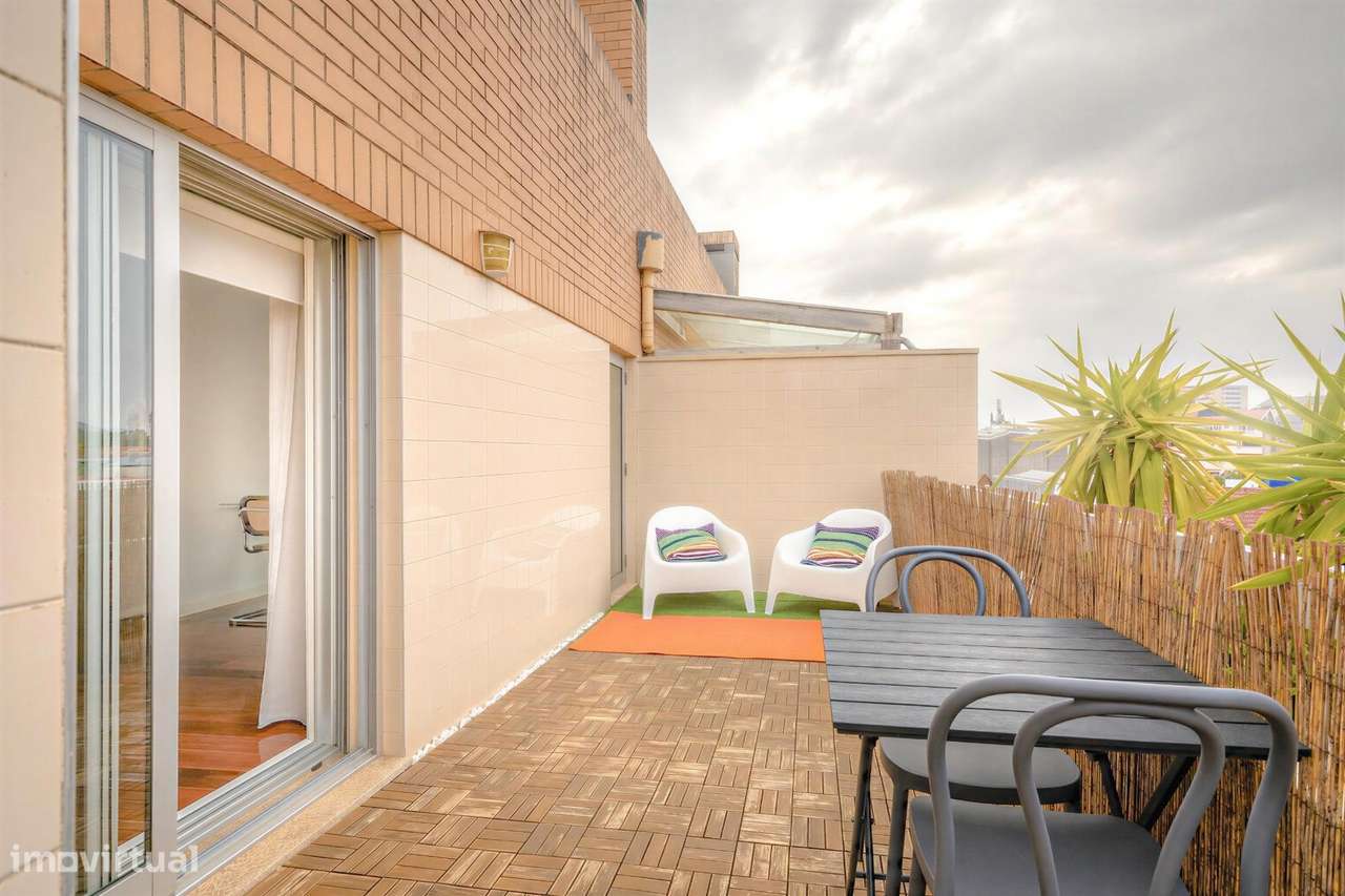 Apartamento T2 Renovado | Centro da Senhora da Hora | Terraço,...-18