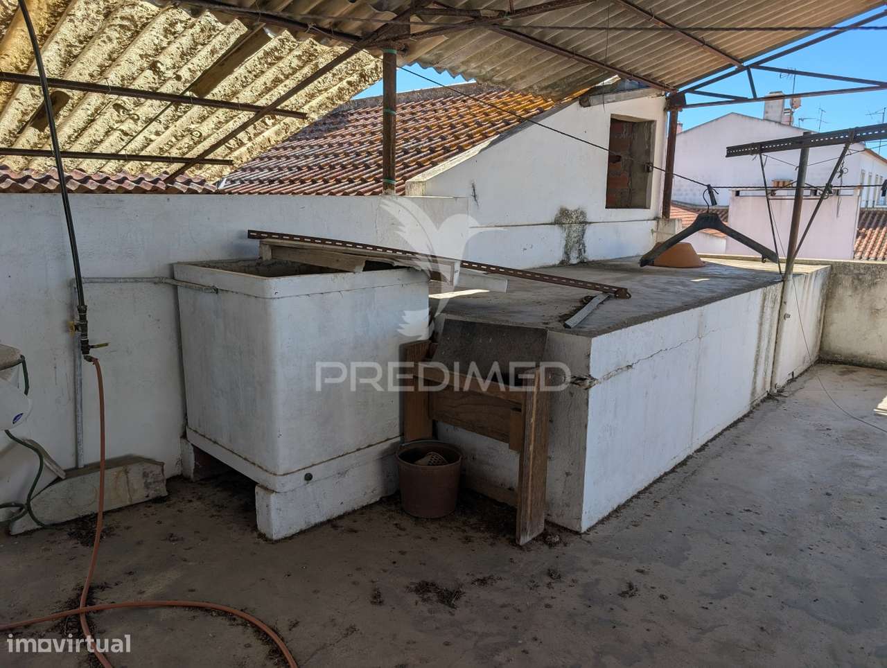 Moradia de Rés de Chão e 1 Andar - Grande imagem: 4/27