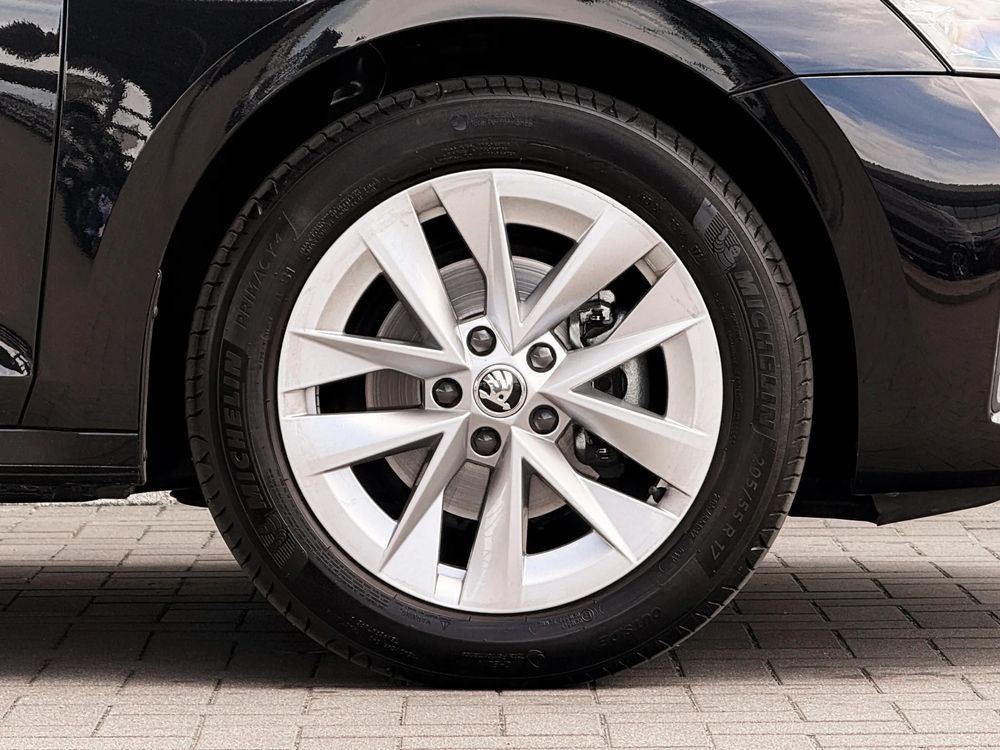 Skoda Octavia 1.5 TSI Selection 115 KM — zdjęcie 7