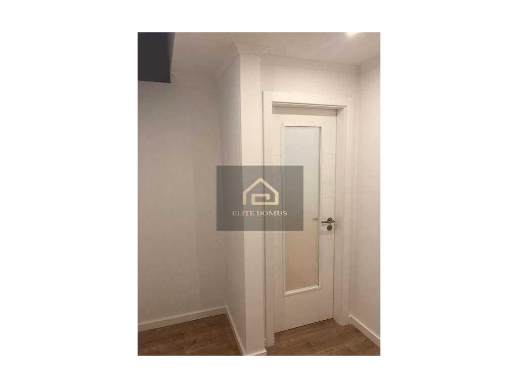 T3 Totalmente Remodelado, Alverca do Ribatejo!-13