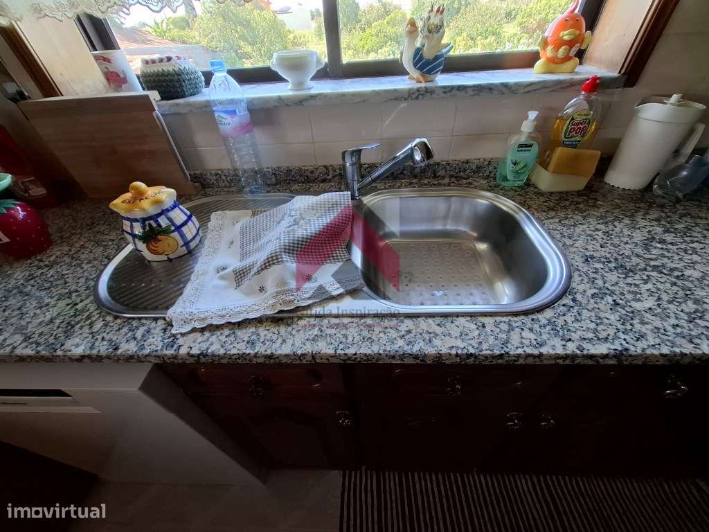 Moradia T3 Isolada na Costa do Valado-15