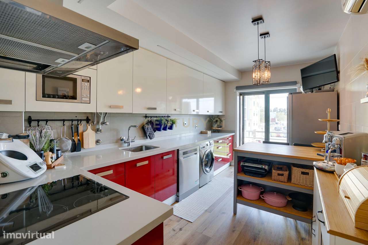 Apartamento T3 na Praça da Concórdia, Montijo-30