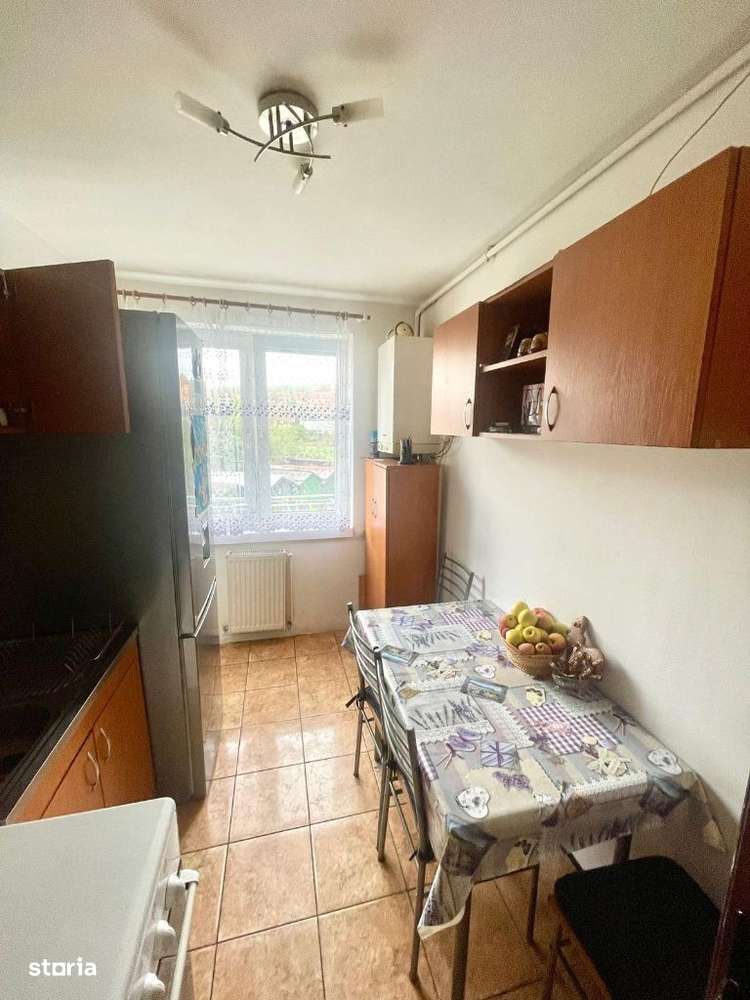 Apartament 2 camere, decomandat, etajul 1 Central, Cisnadie-5