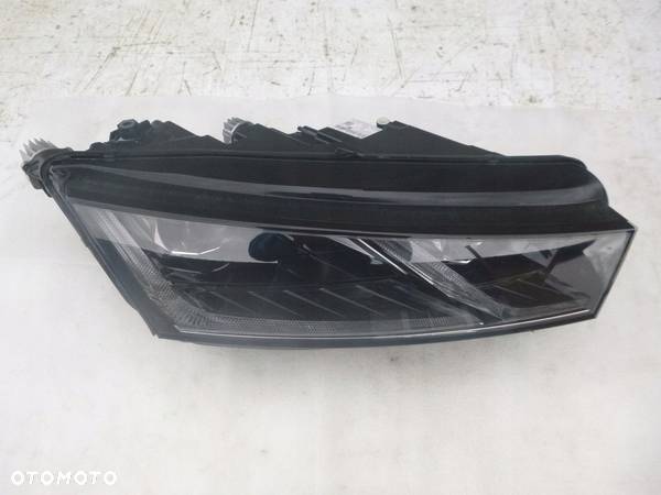 LAMPA PRAWA FULL LED SKODA OCTAVIA IV 4 5E4 19- - 1