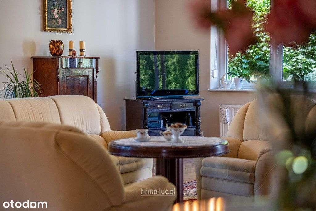 Dom przy ścianie lasu, możliwe 4 sypialnie - Pełny obrazek: 4/20