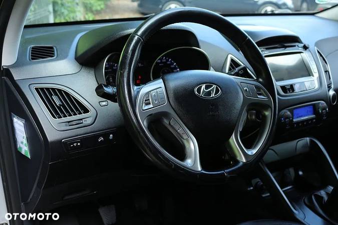 Hyundai ix35 2.0 Premium 2WD - 12