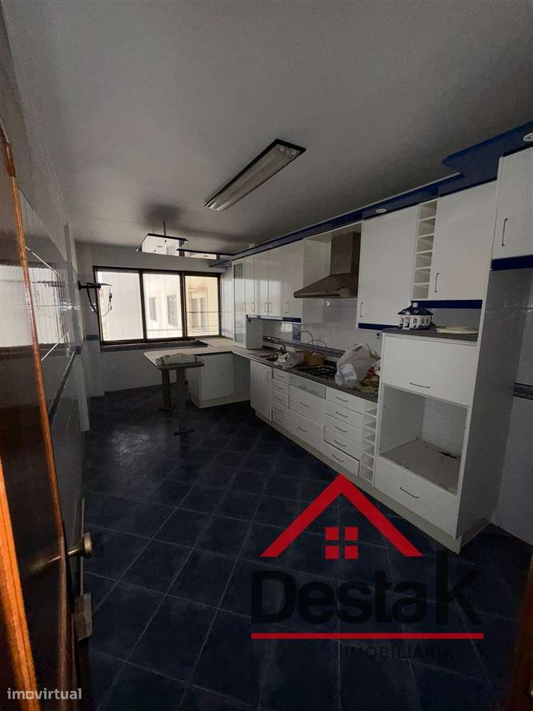 Apartamento T4 Venda em Massamá e Monte Abraão,Sintra-17