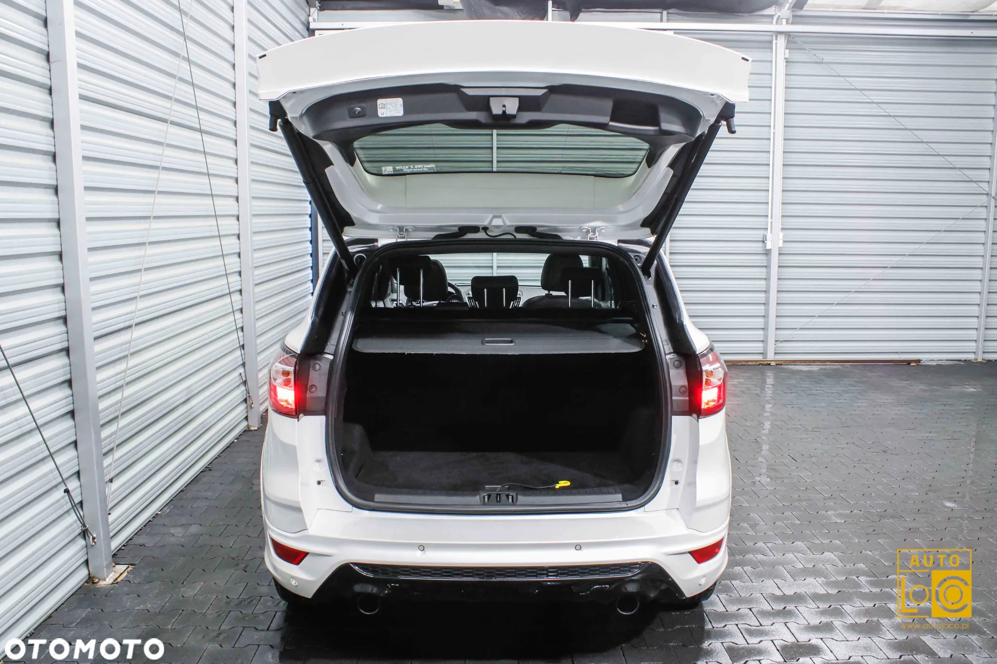 Ford Kuga 1.5 EcoBoost FWD ST-Line ASS - 14