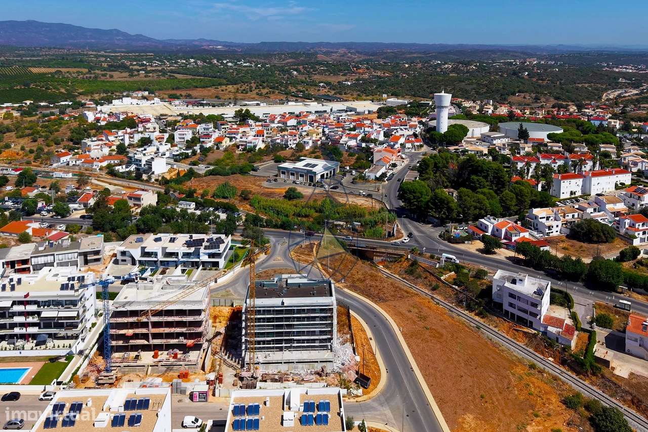 Apartamento T2 em construção com Garagem e Piscina - Portimão-25