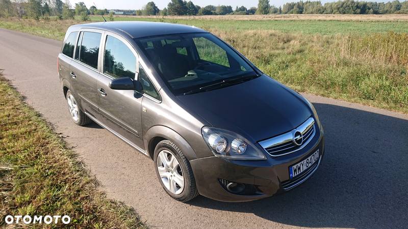 Opel Zafira - 1