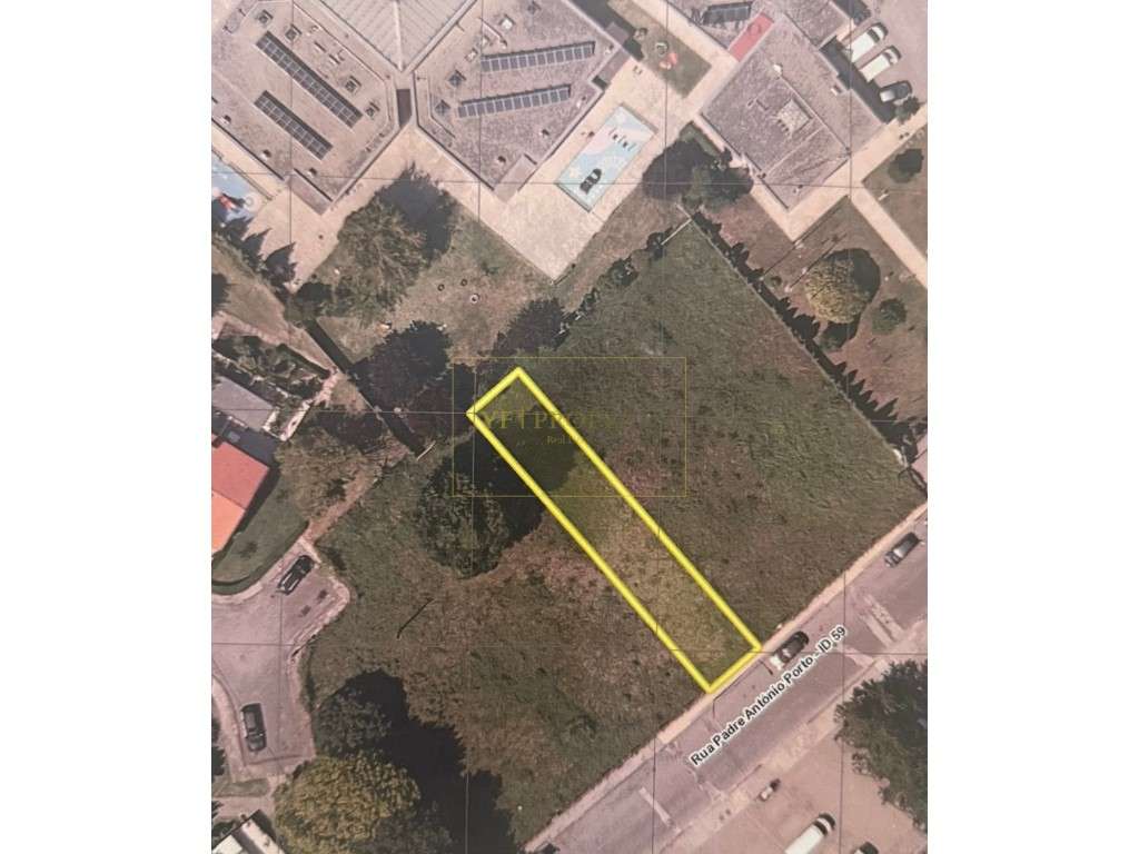 Lote de terreno com 273 m² para construção de moradia na Senhora da... - Grande imagem: 4/4