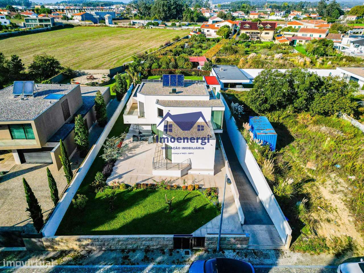 Excelente Moradia T4 de Luxo – 4 Frentes - Argivai-35