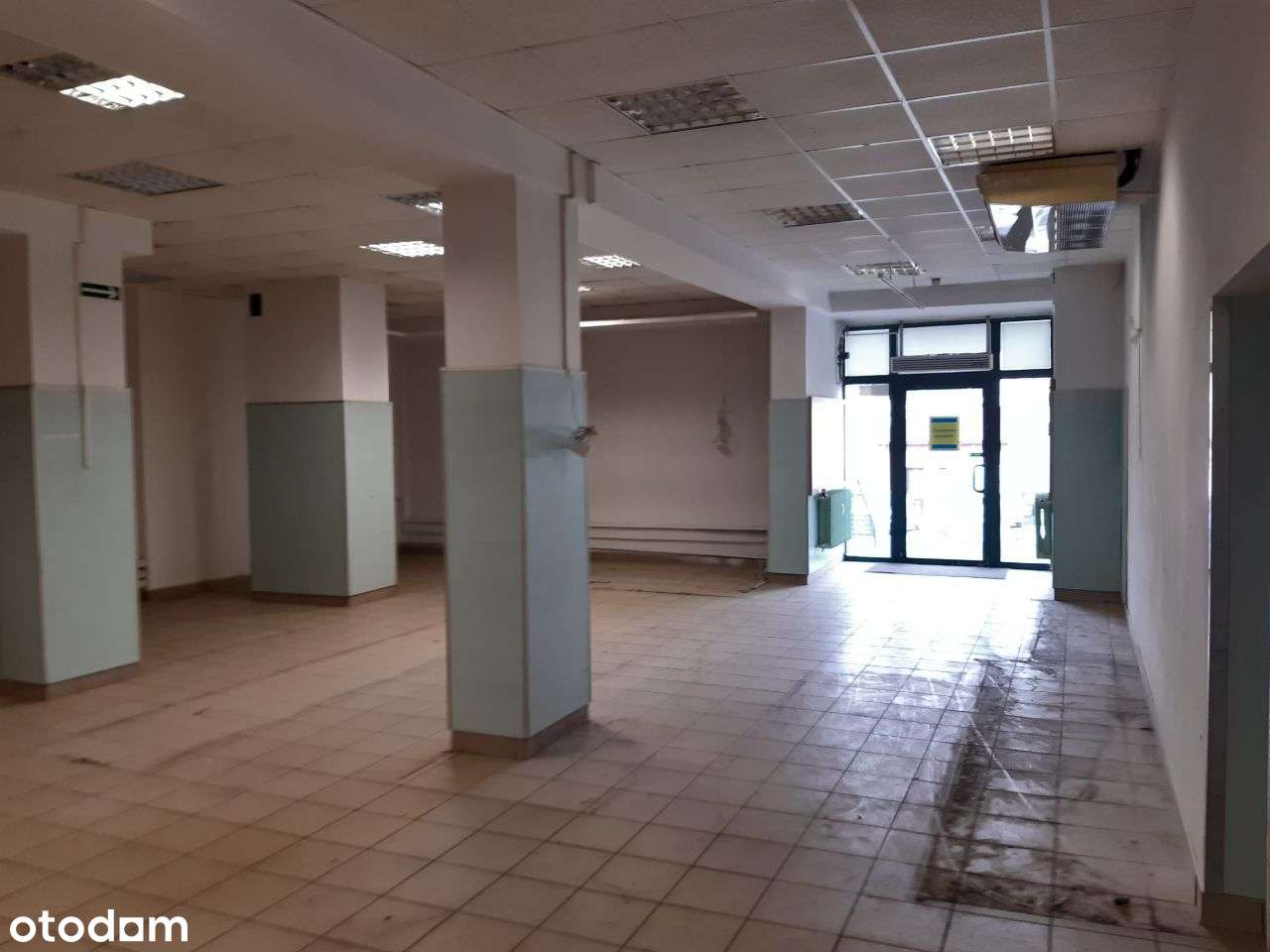 Sprzedam lokal handlowo - usługowy-5