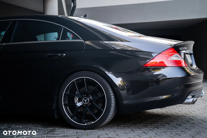 Mercedes-Benz CLS 63 AMG 7G-TRONIC - 8