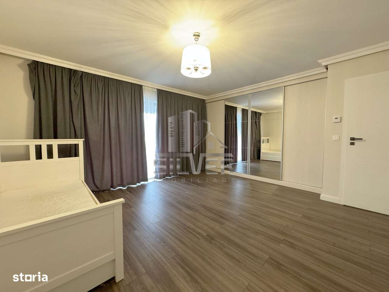 Casa moderna cu teren de 280 mp  la 5 minute de Vivo!-15