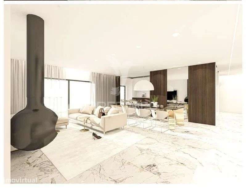 Apartamento T3 + 2 (Duplex) em Condomínio Privado - Grande imagem: 2/17