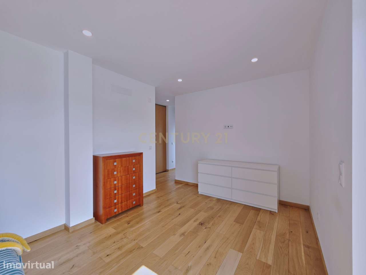 Moradia Contemporânea T3 + Escritório, com Jardim e Painéis Solares em-46