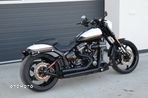 Harley-Davidson Softail Breakout - 16