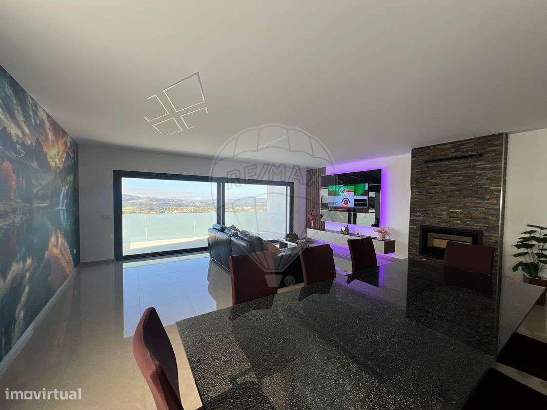 Moradia T4 para venda-19