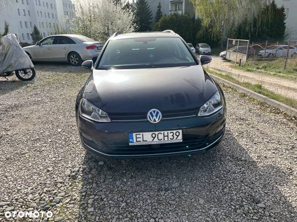 Volkswagen Golf - 1