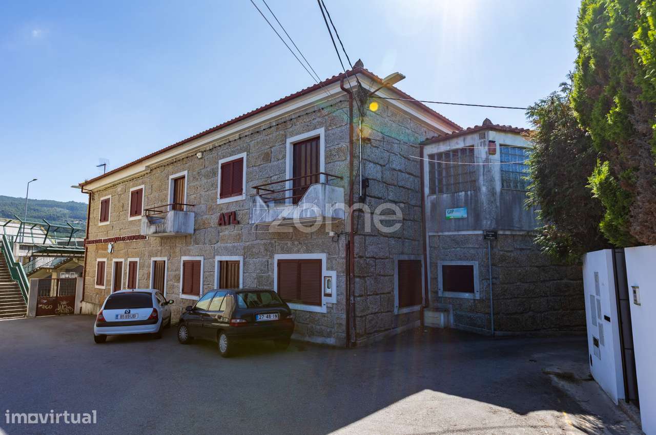 Prédio em Polvoreira, Guimarães - Grande imagem: 2/35