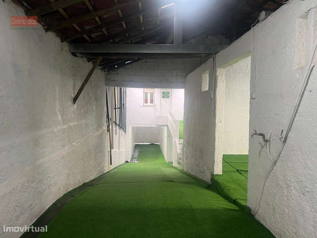 Moradia T4 com Lote de 690 m²-22