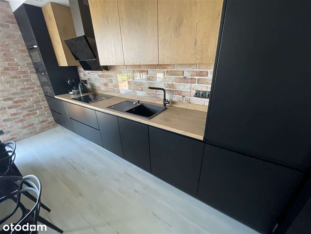 Luksusowy apartament z 2 komórkami i 2 garażami, Ogrody Królowej Bony-7