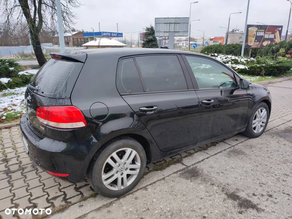 Volkswagen Golf 2.0 TDI DPF Comfortline - 31